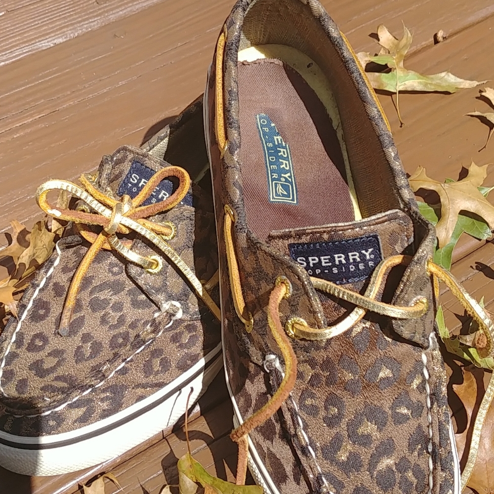 Animal print Sperry top siders
